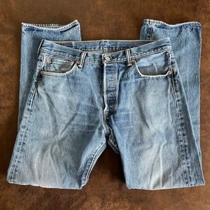 Levis Original 501 Jeans Straight Leg Button Fly 100% Cotton / Size 34X32